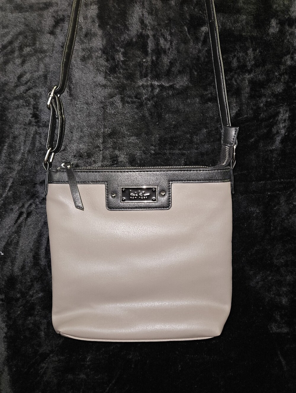 Nicole Miller New York Portia Crossbody Bag - Sand/Taupe & Black (NWOT)